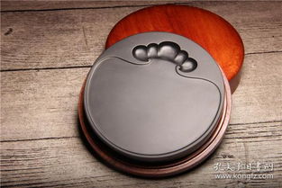 硯臺(tái)雅韻 歙硯與端硯的文化傳承與收藏價(jià)值