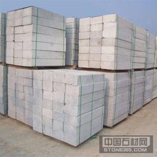 漢白玉旗臺的精雕細(xì)琢 探訪寶興盛力石材的卓越加工技藝